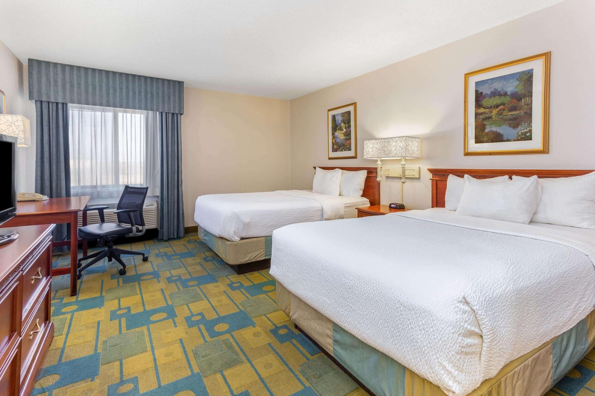 La Quinta By Wyndham Chicago Gurnee Hotell Exteriör bild