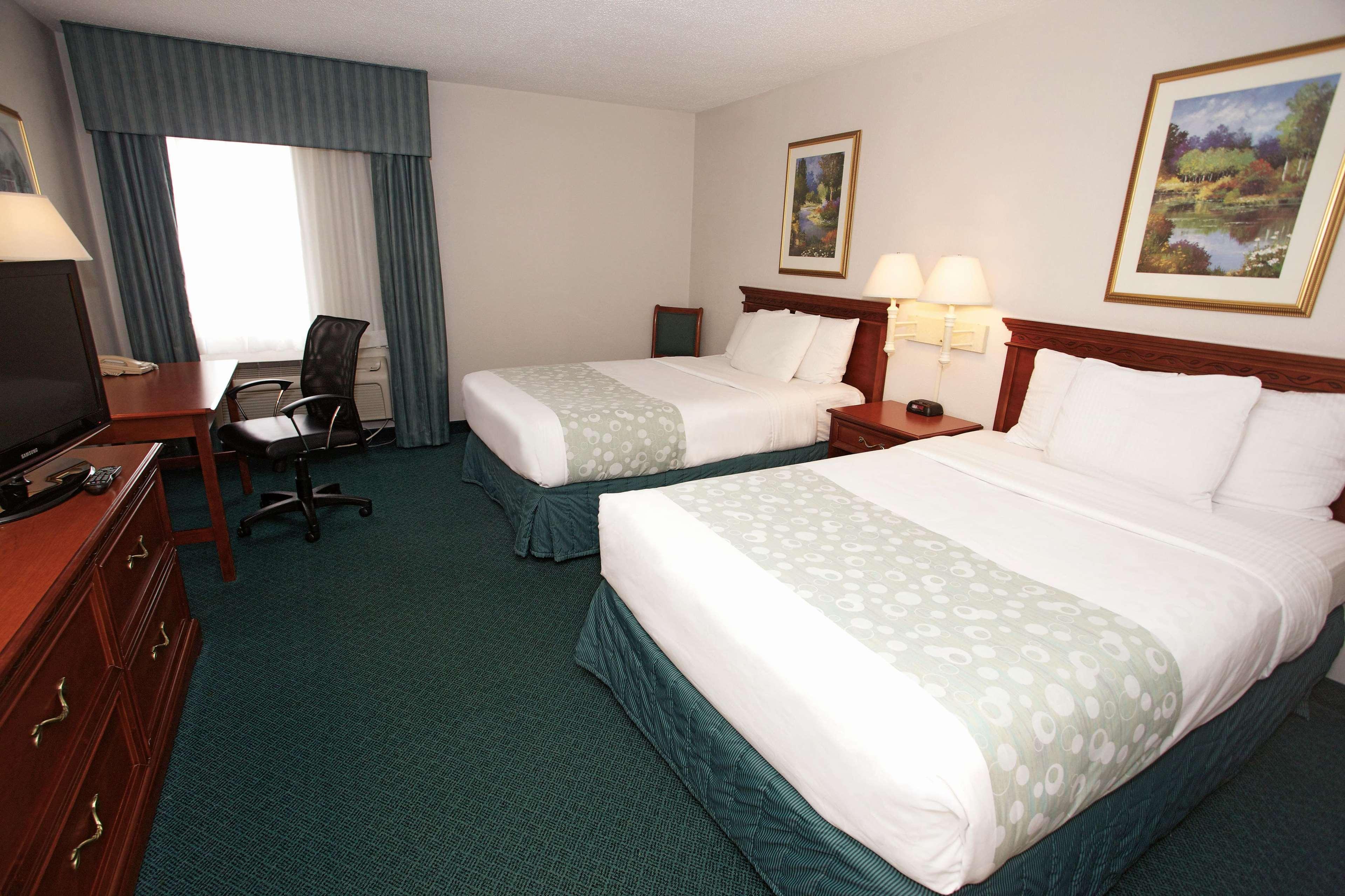 La Quinta By Wyndham Chicago Gurnee Hotell Exteriör bild