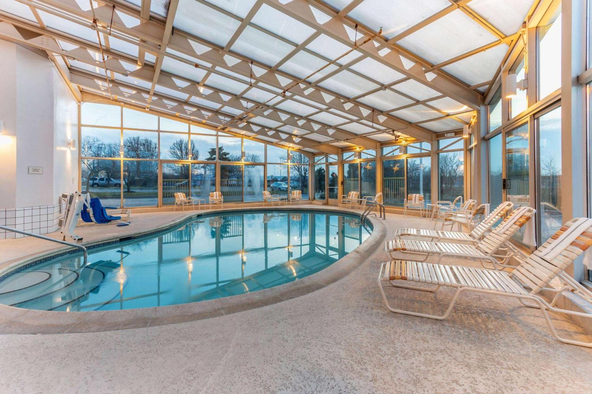 La Quinta By Wyndham Chicago Gurnee Hotell Exteriör bild